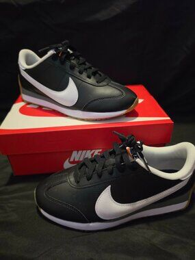 Brand New Nike Pacific Leather Women's Size 7.5 Black/White - Cool Grey